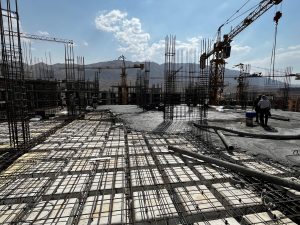 بتن ریزی سقف یازدهم بلوک ۴۶